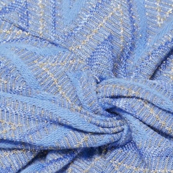 NWOT - Ramy Brook Chevron Dakota Twist-Front
Crop Top - Size Medium - Picture 6 of 7